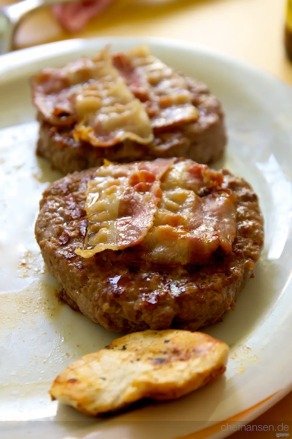 Burger Patties mit Speck